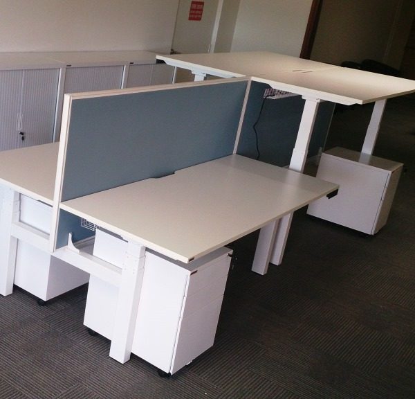 Eclipse® Electric Tranquilo Sit and Stand Desk Back to Back 1800 x 750 - BELTBB18